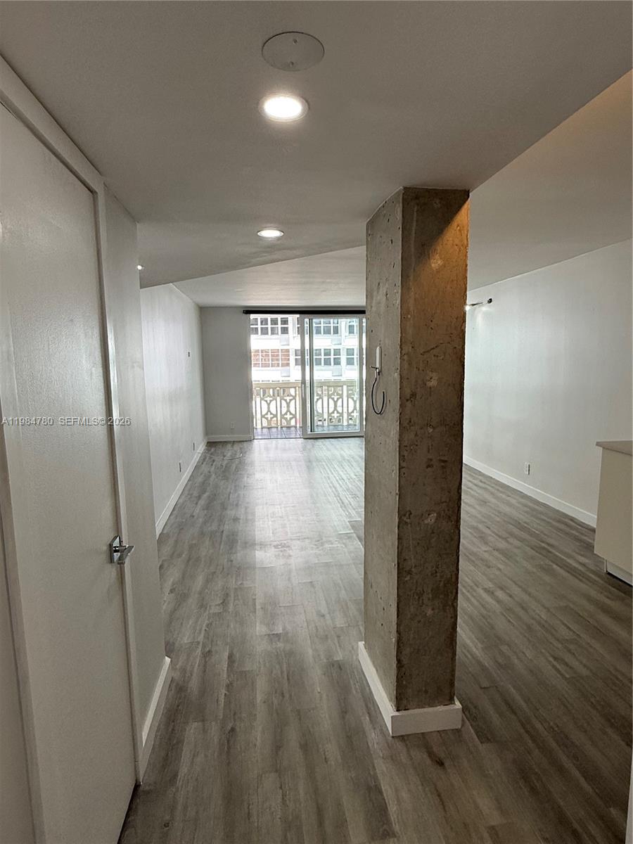 1825 S Ocean Dr # 305