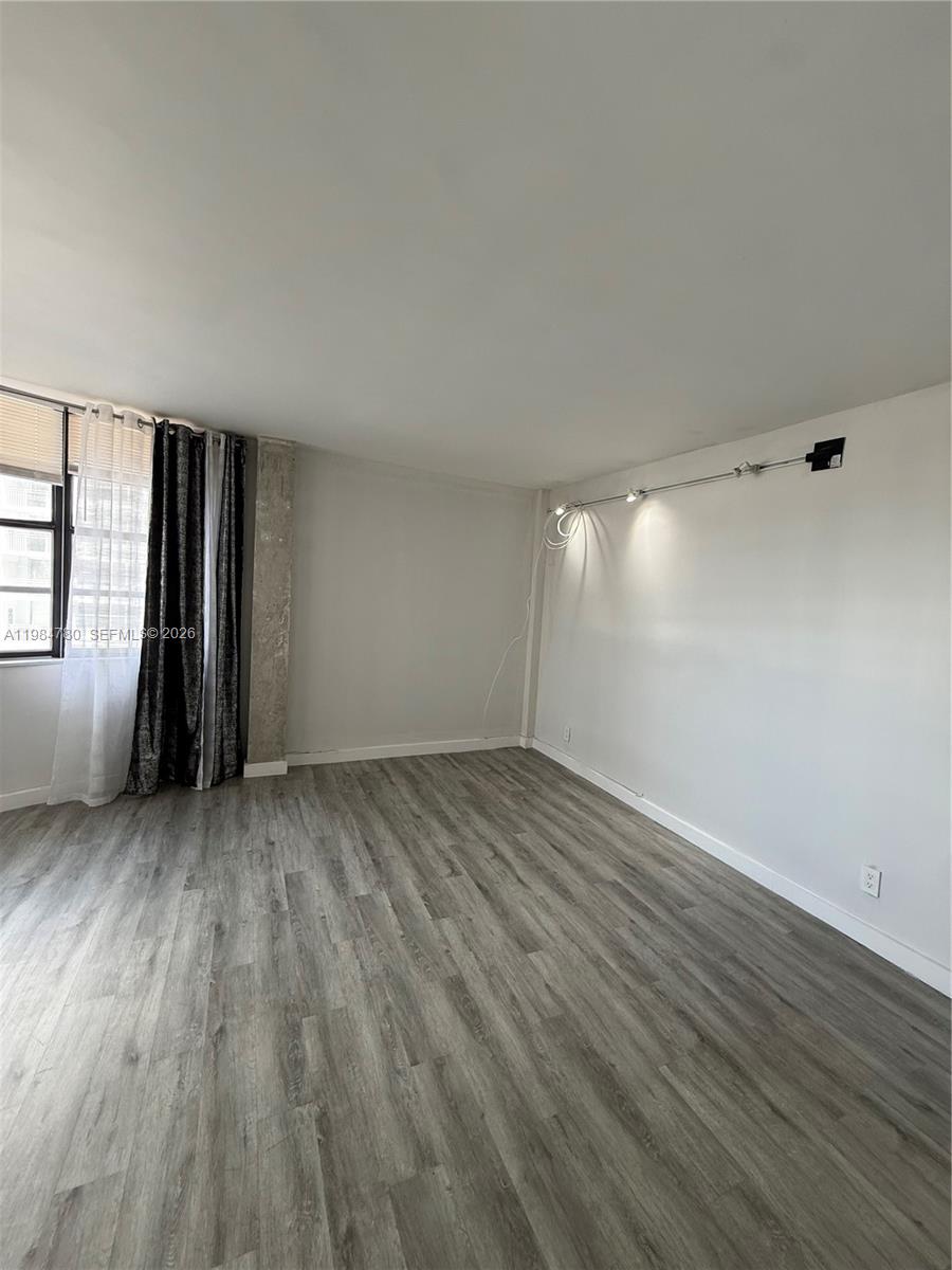 1825 S Ocean Dr # 305