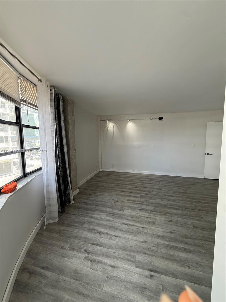 1825 S Ocean Dr # 305