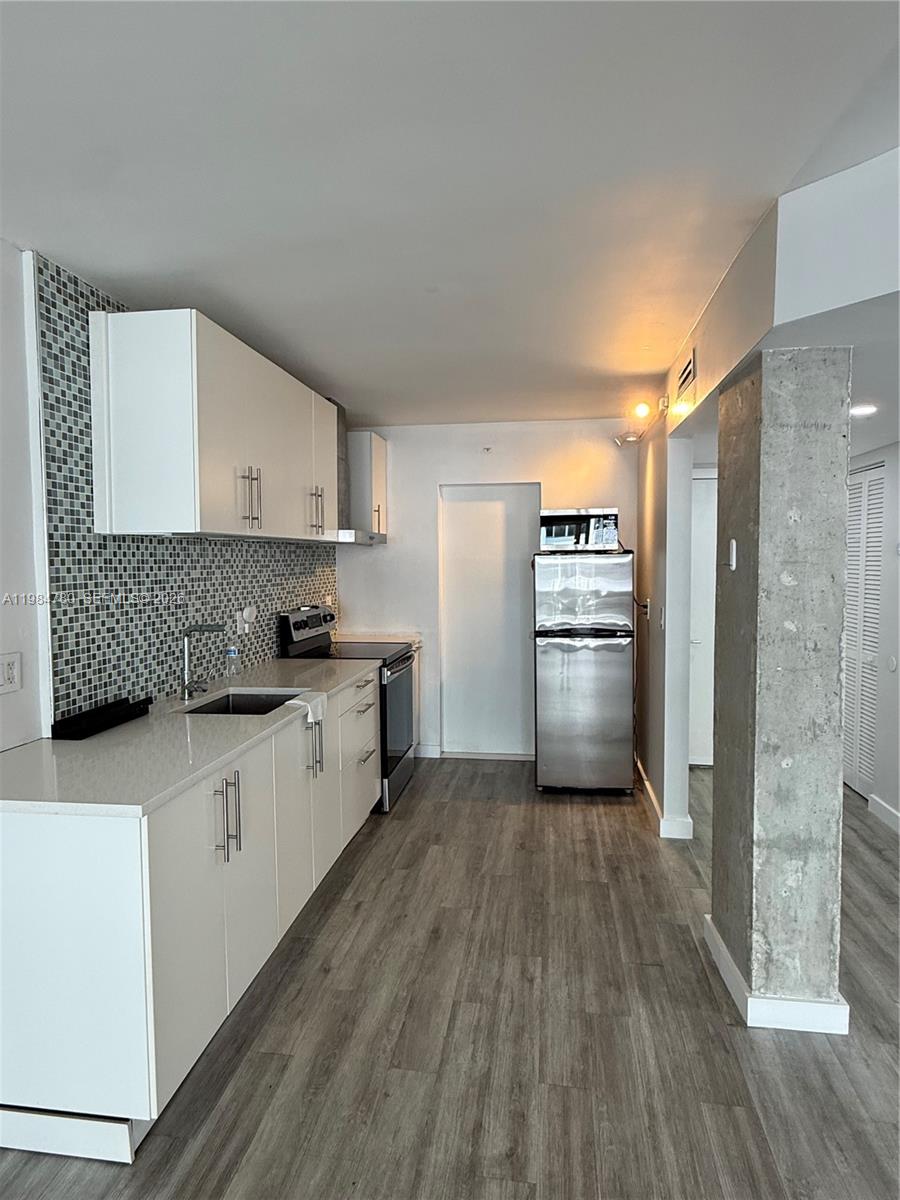1825 S Ocean Dr # 305