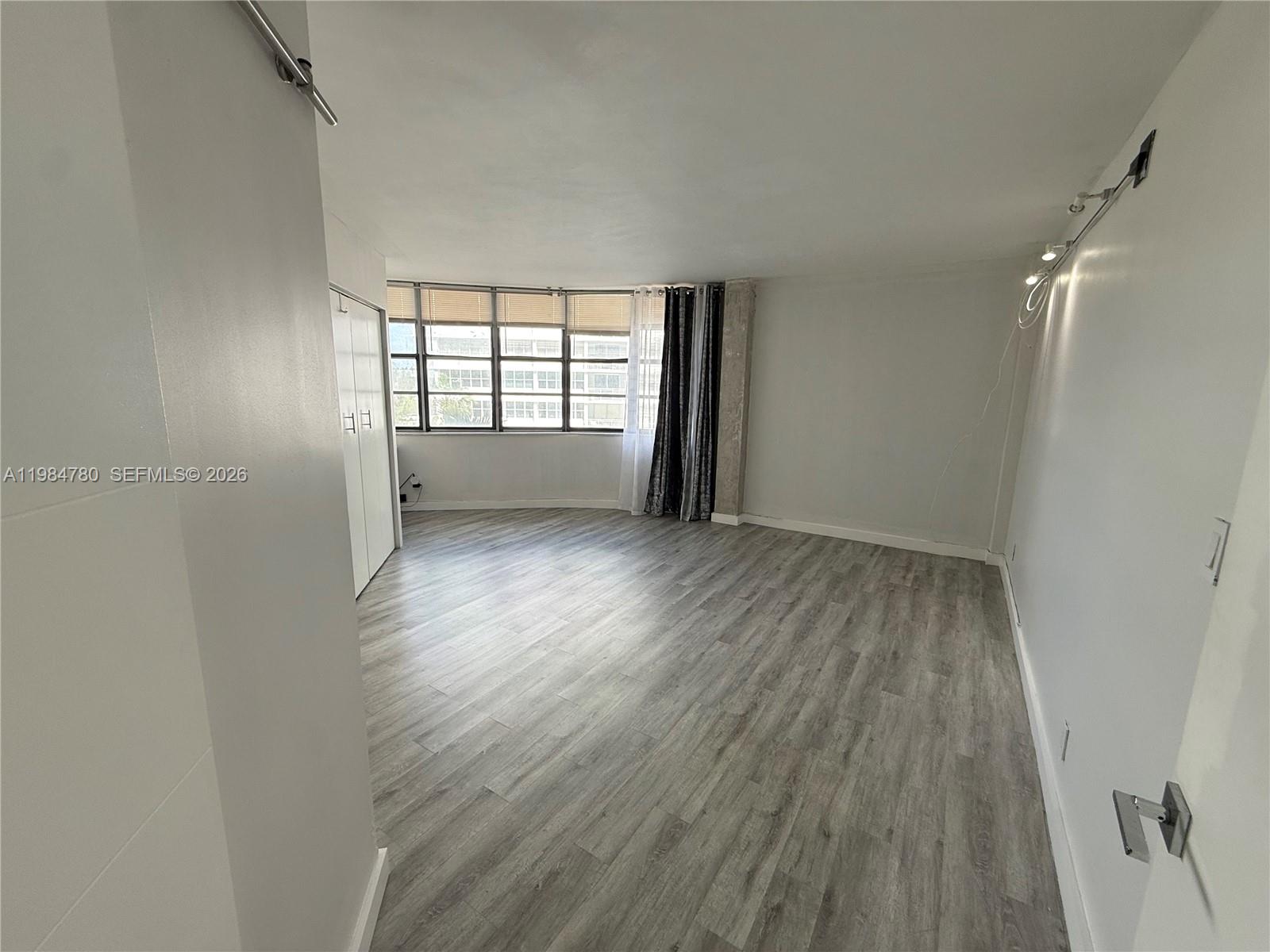 1825 S Ocean Dr # 305