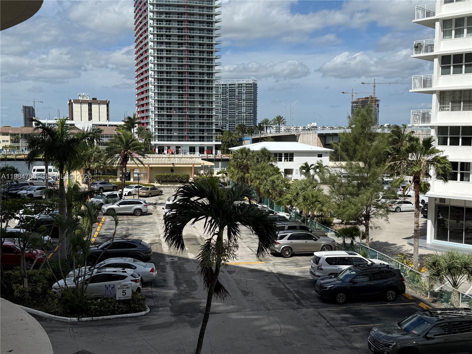 1825 S Ocean Dr # 305