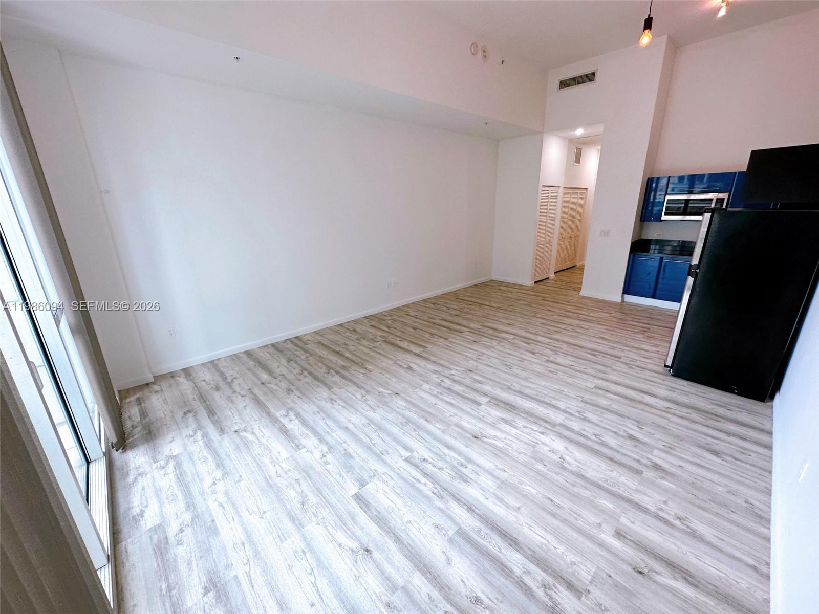 253 NE 2nd St # 322