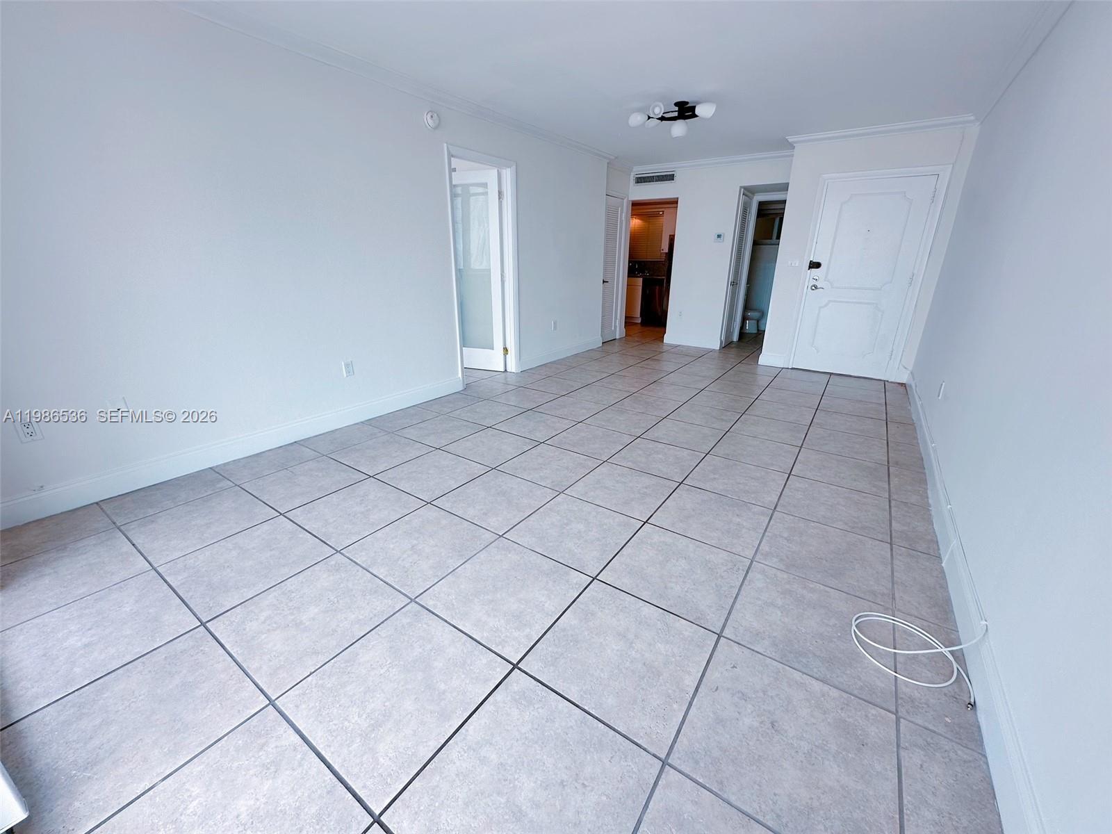 1345 Lincoln Rd # 402