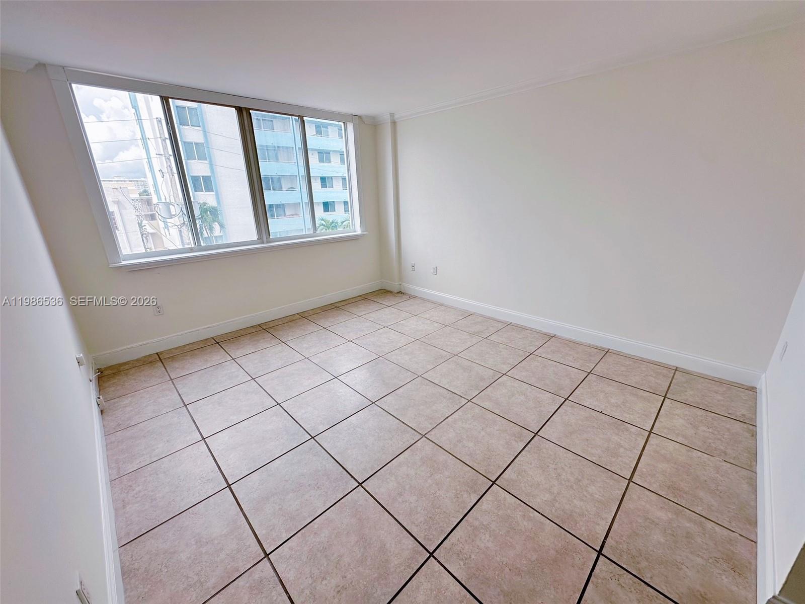 1345 Lincoln Rd # 402