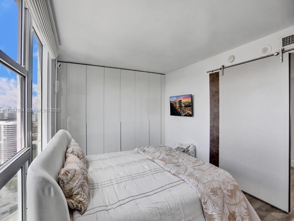 3370 Hidden Bay Dr Unit: TS2810