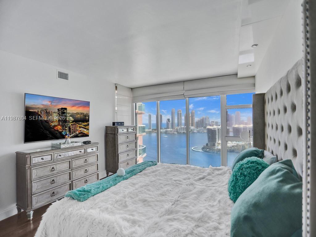 3370 Hidden Bay Dr Unit: TS2810