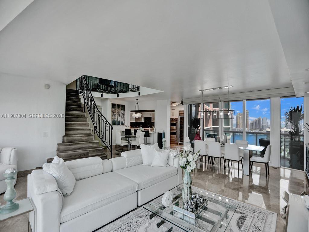 3370 Hidden Bay Dr Unit: TS2810