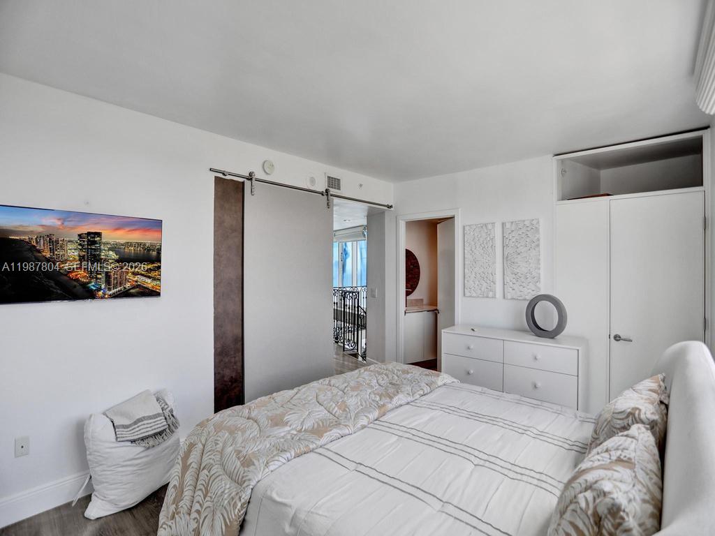 3370 Hidden Bay Dr Unit: TS2810