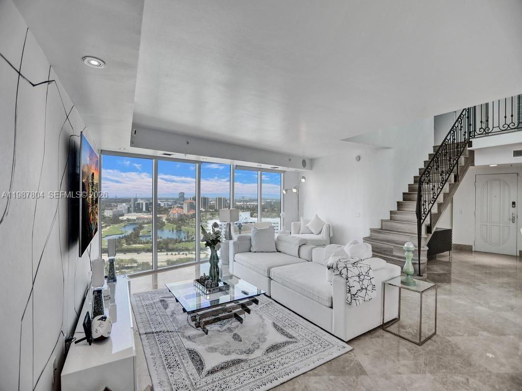3370 Hidden Bay Dr Unit: TS2810