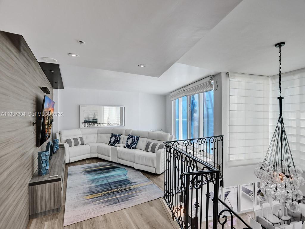 3370 Hidden Bay Dr Unit: TS2810