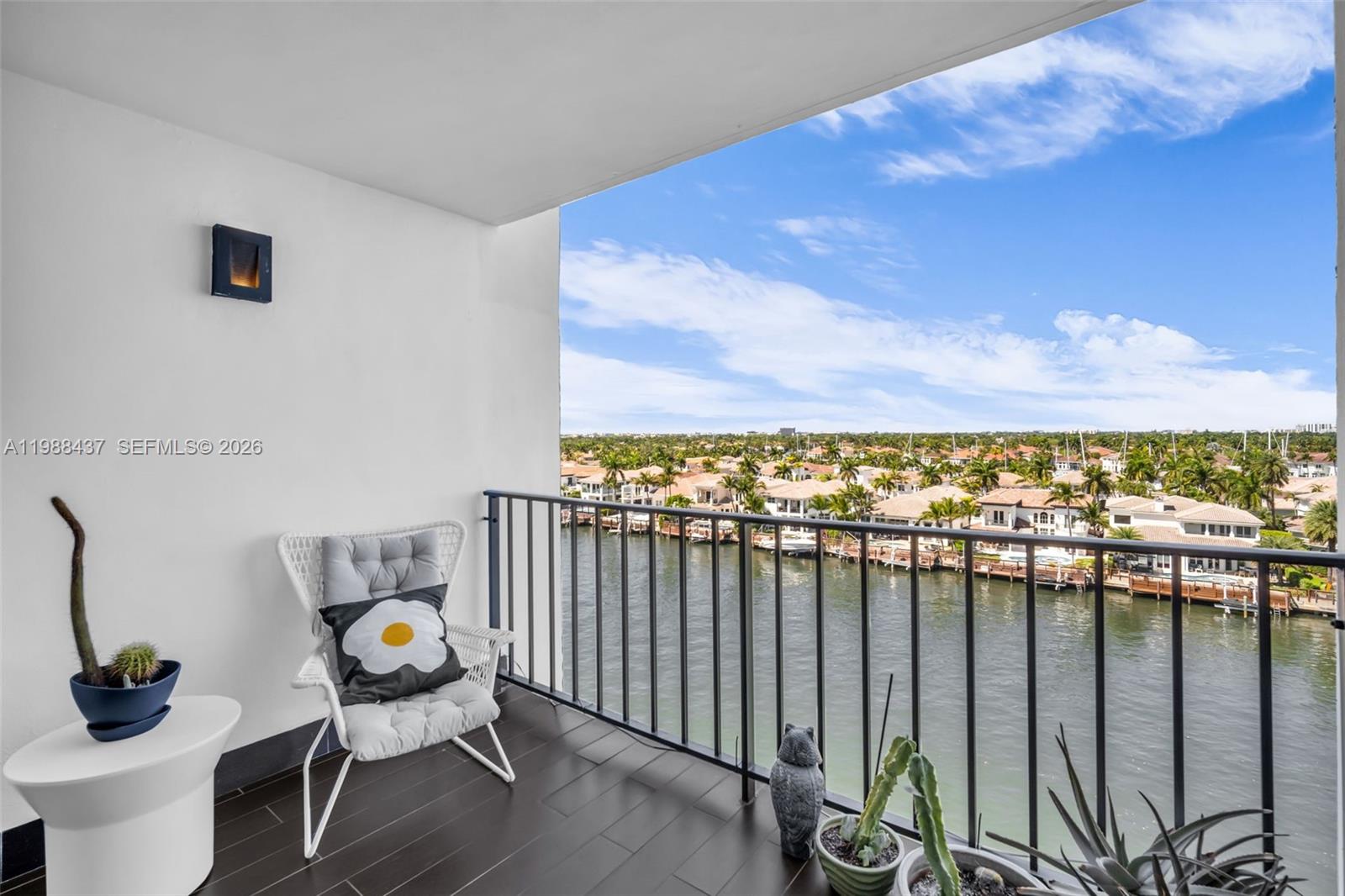1400 S Ocean Dr # 804