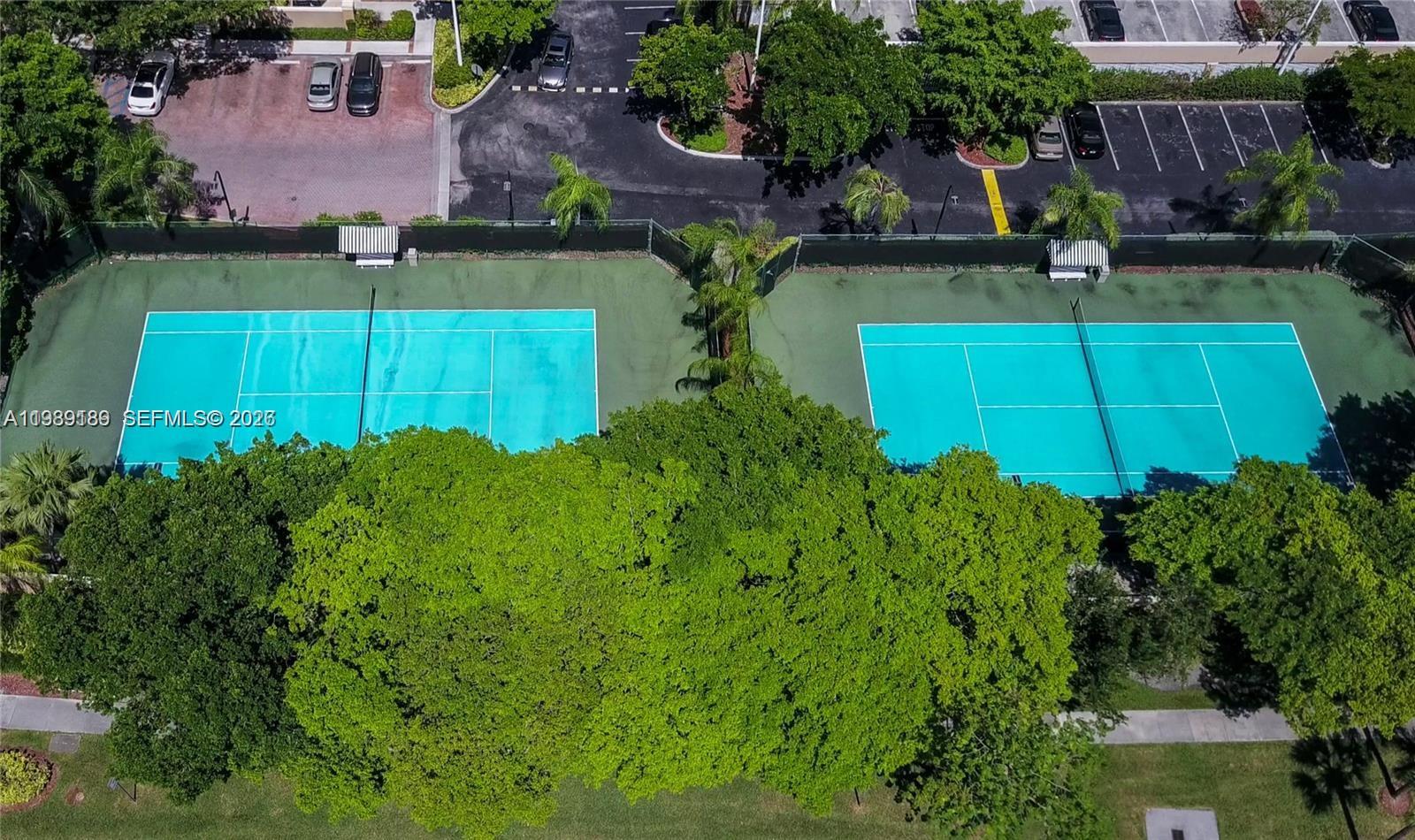 19655 E Country Club Dr # 6108