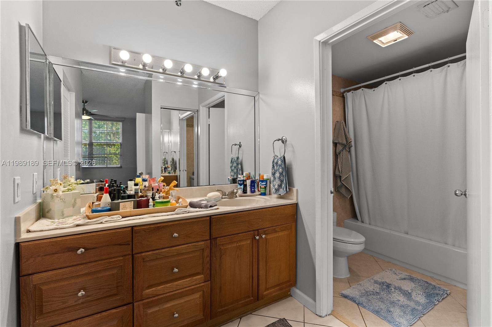 19655 E Country Club Dr # 6108