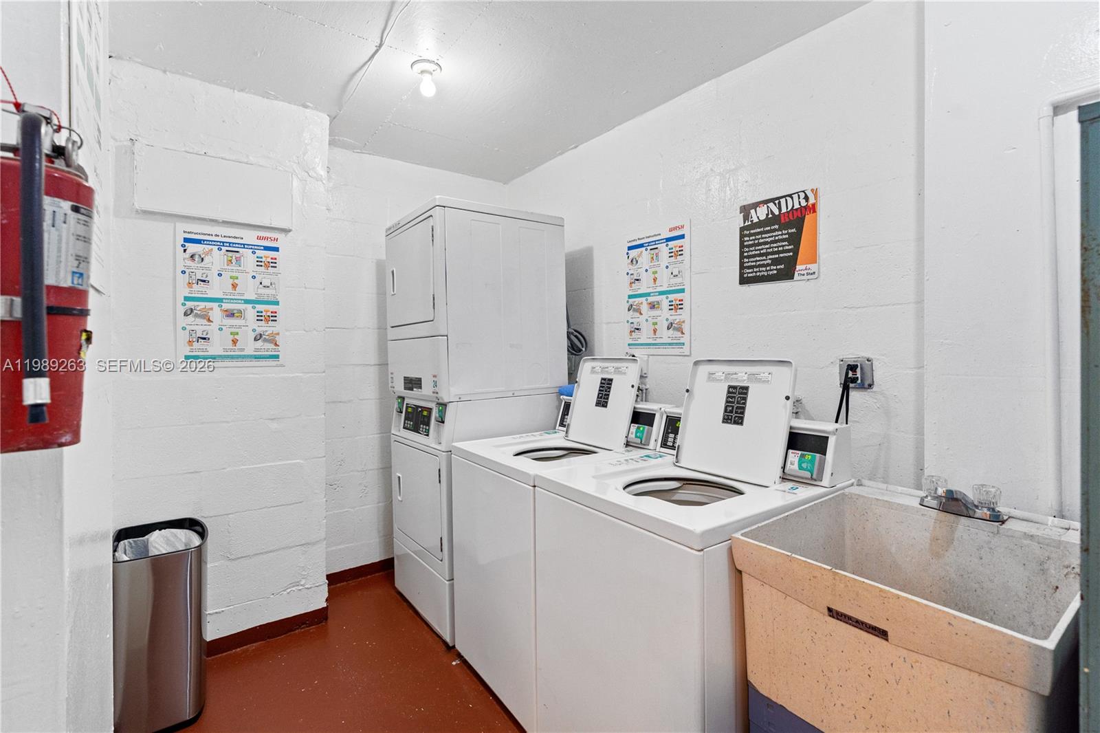 437 Golden Isles Dr # 11J