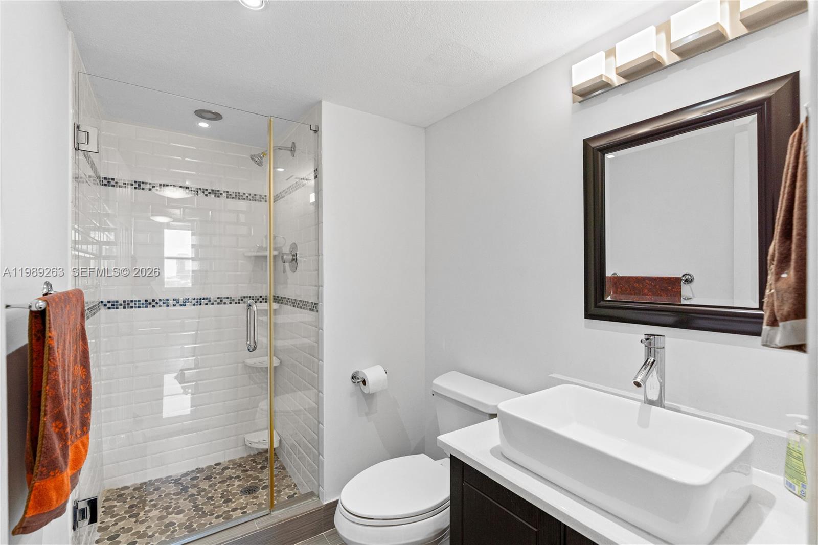 437 Golden Isles Dr # 11J