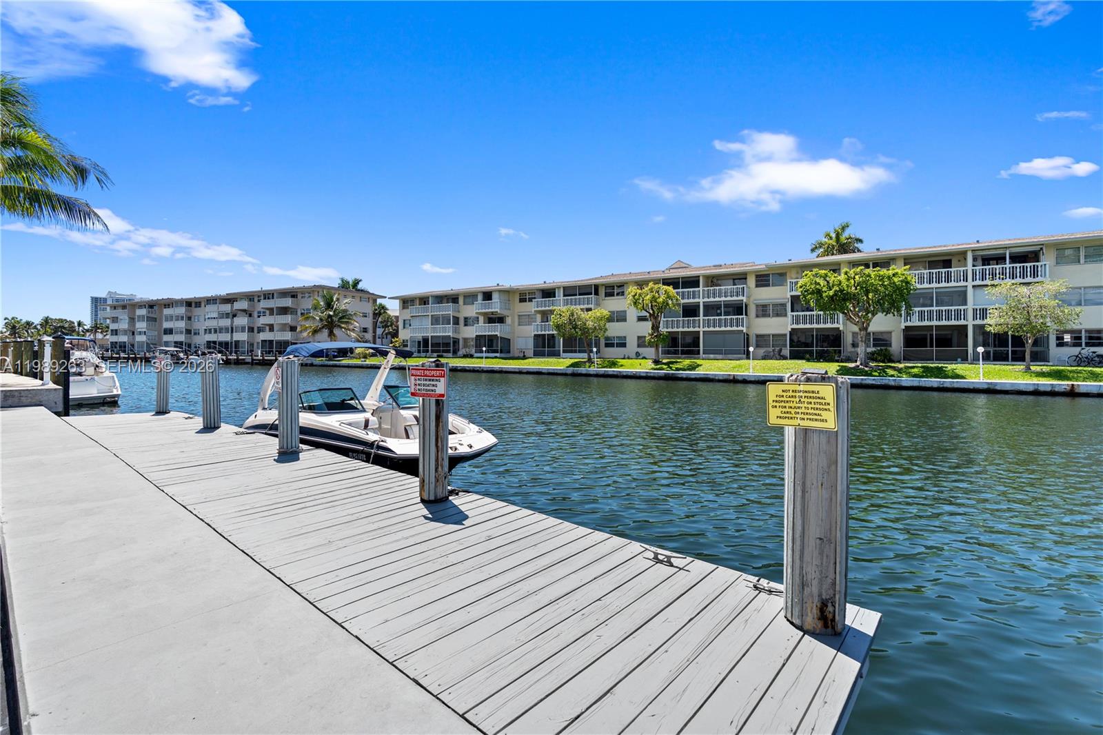 437 Golden Isles Dr # 11J