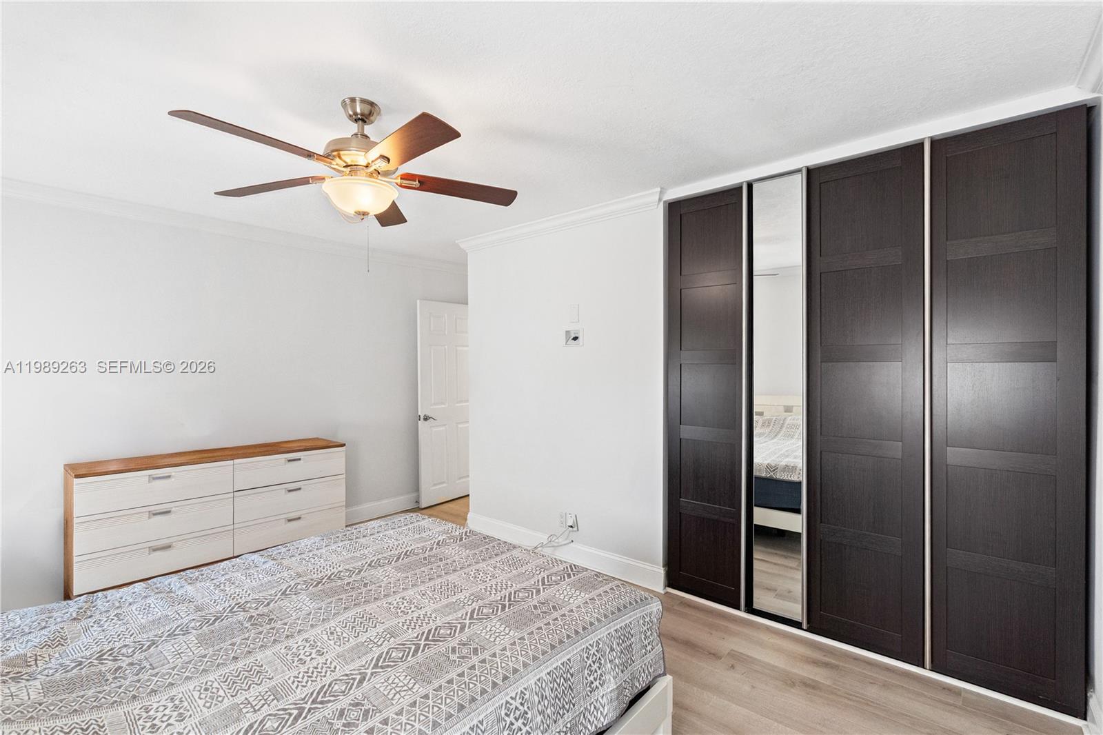 437 Golden Isles Dr # 11J