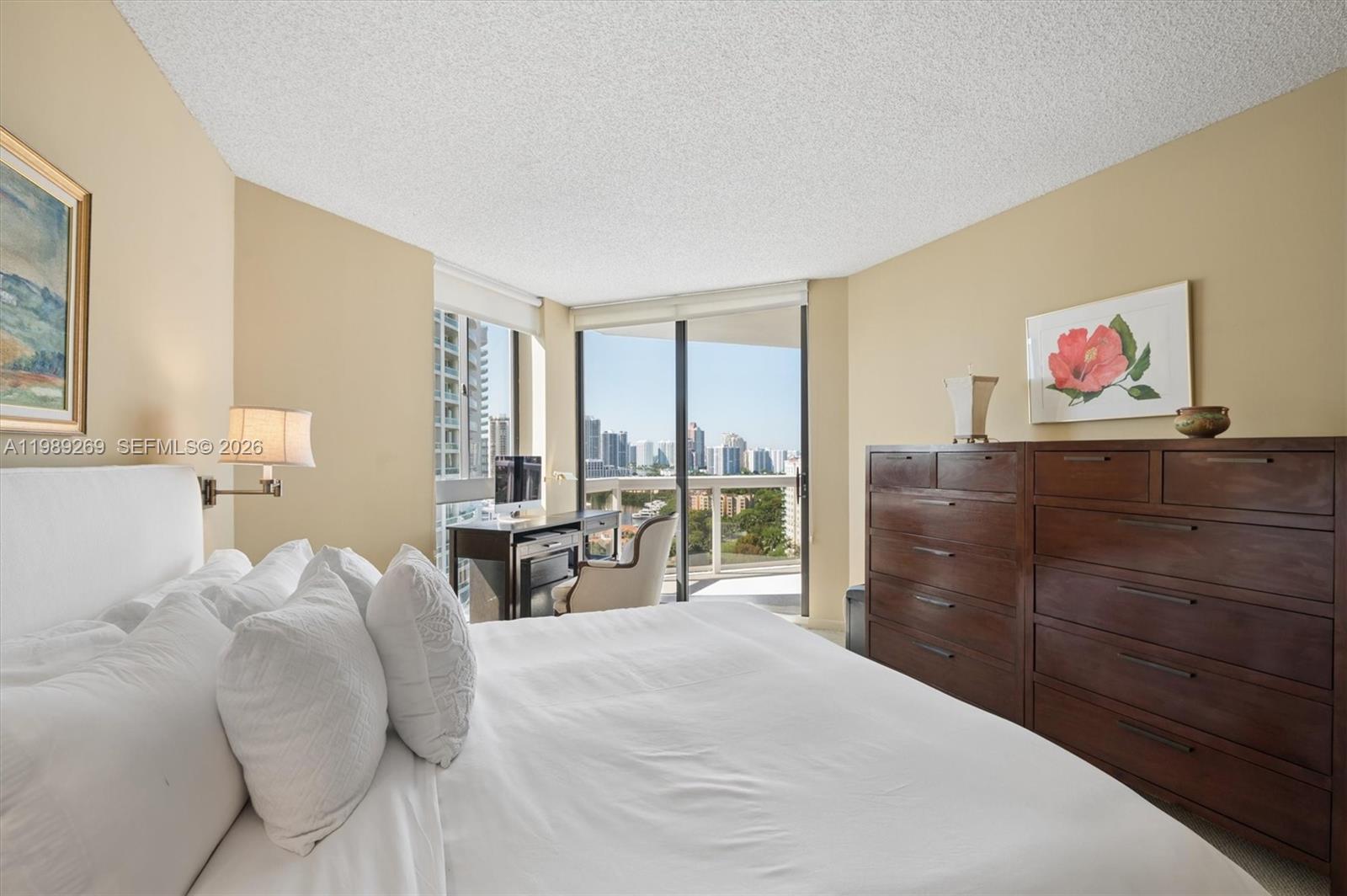 20185 E Country Club Dr # 1805