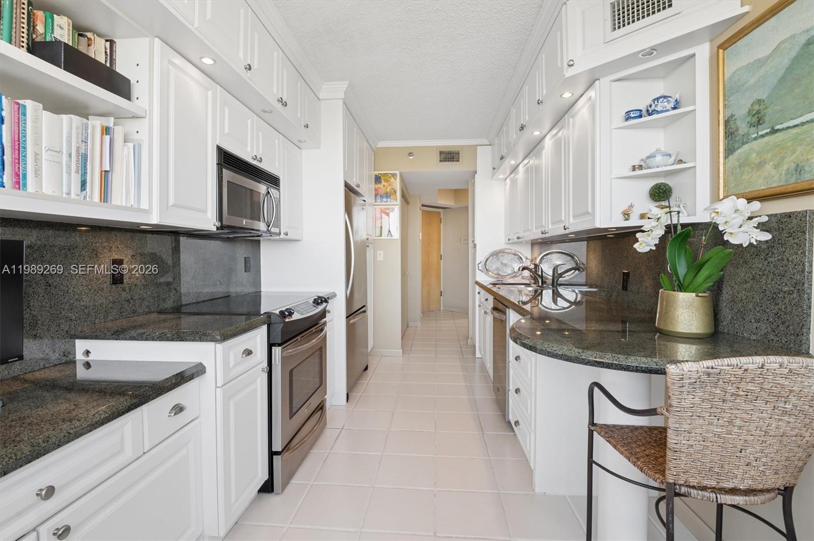 20185 E Country Club Dr # 1805