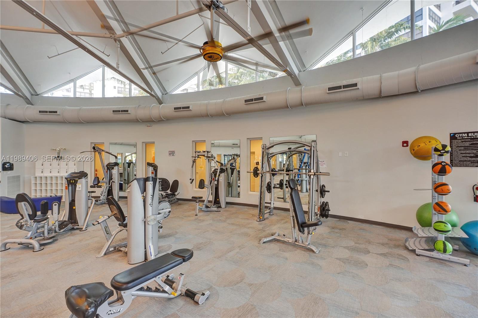 2500 Parkview Dr # 808
