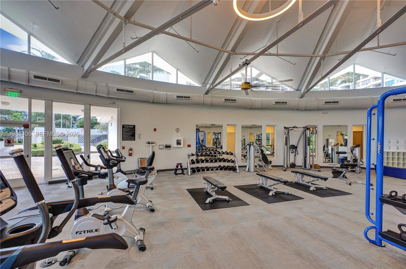 2500 Parkview Dr # 808
