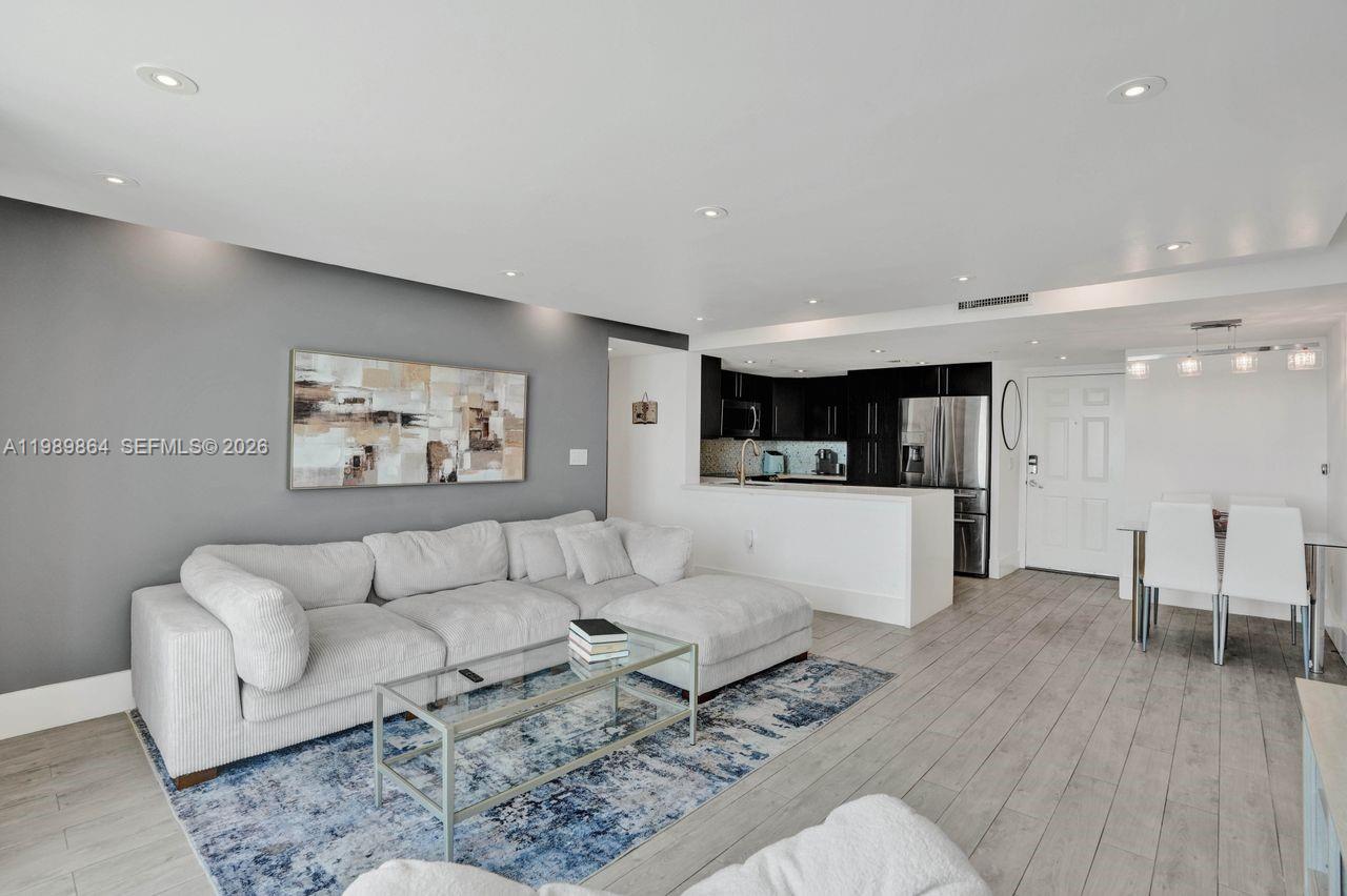 3000 Coral Way # 1114