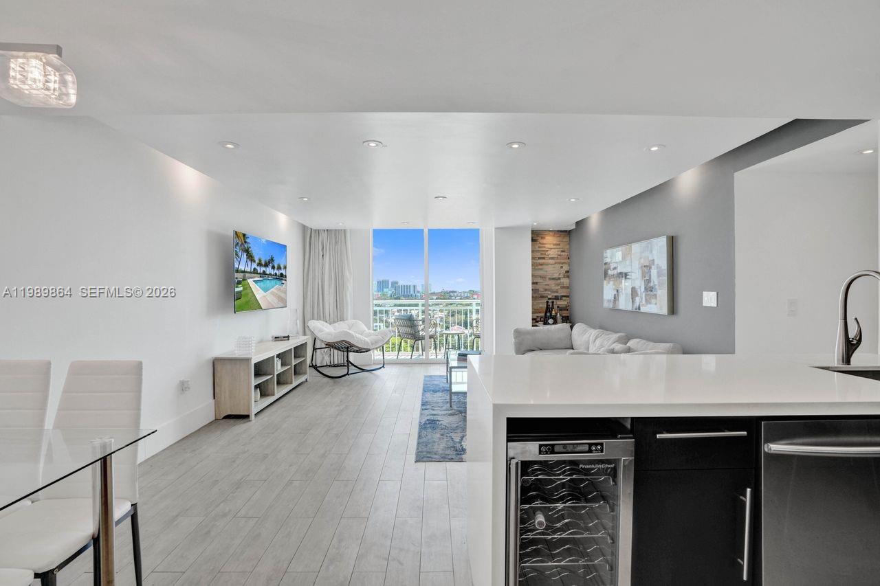 3000 Coral Way # 1114