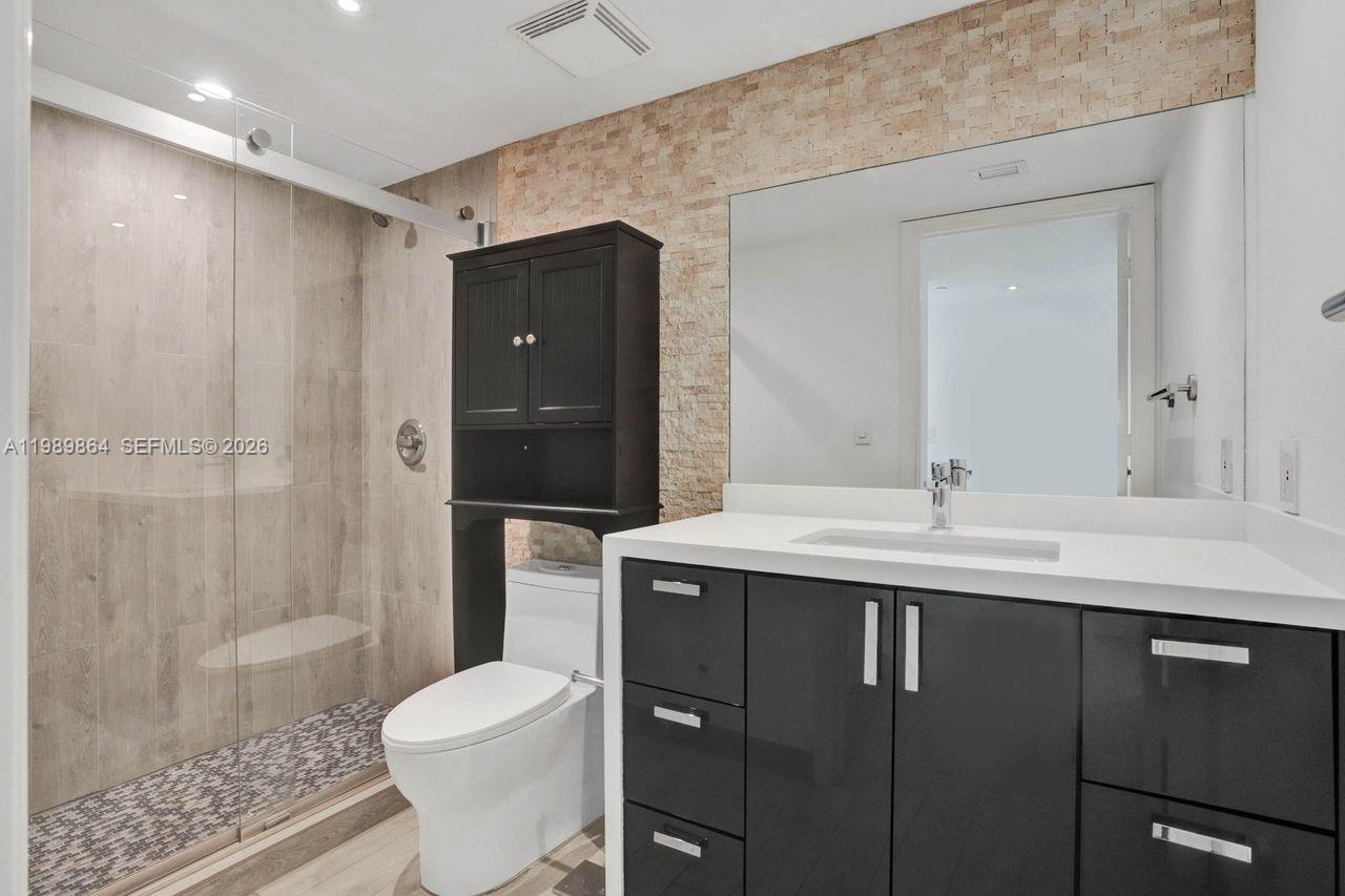 3000 Coral Way # 1114