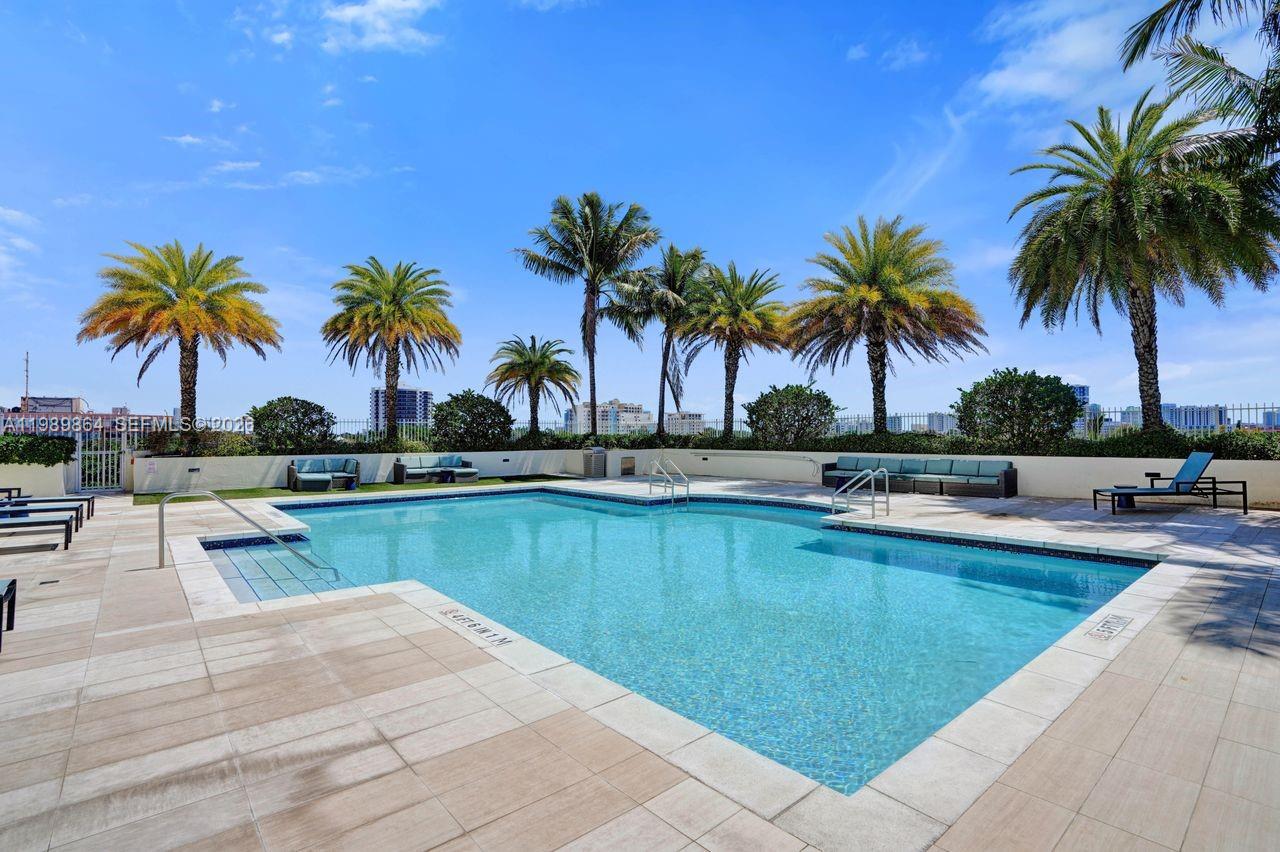 3000 Coral Way # 1114