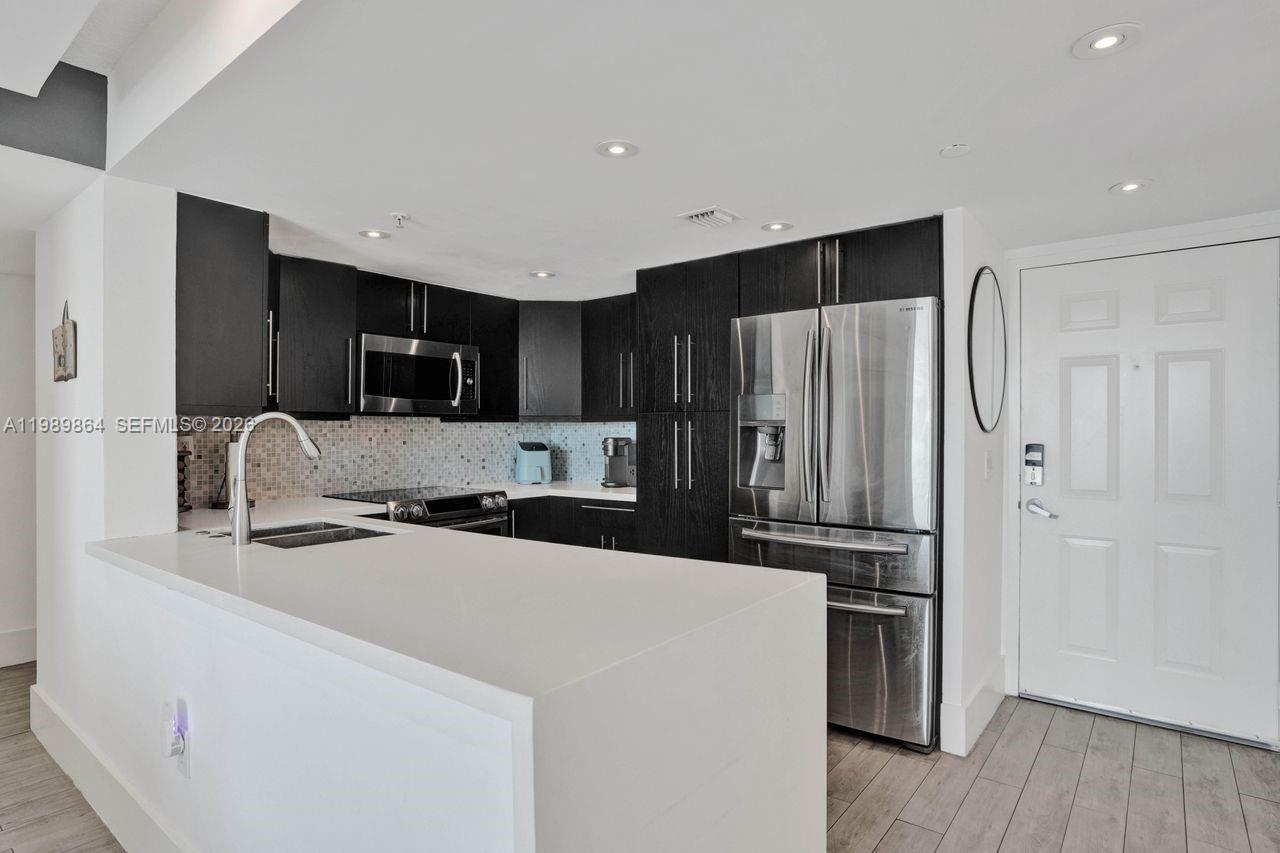 3000 Coral Way # 1114