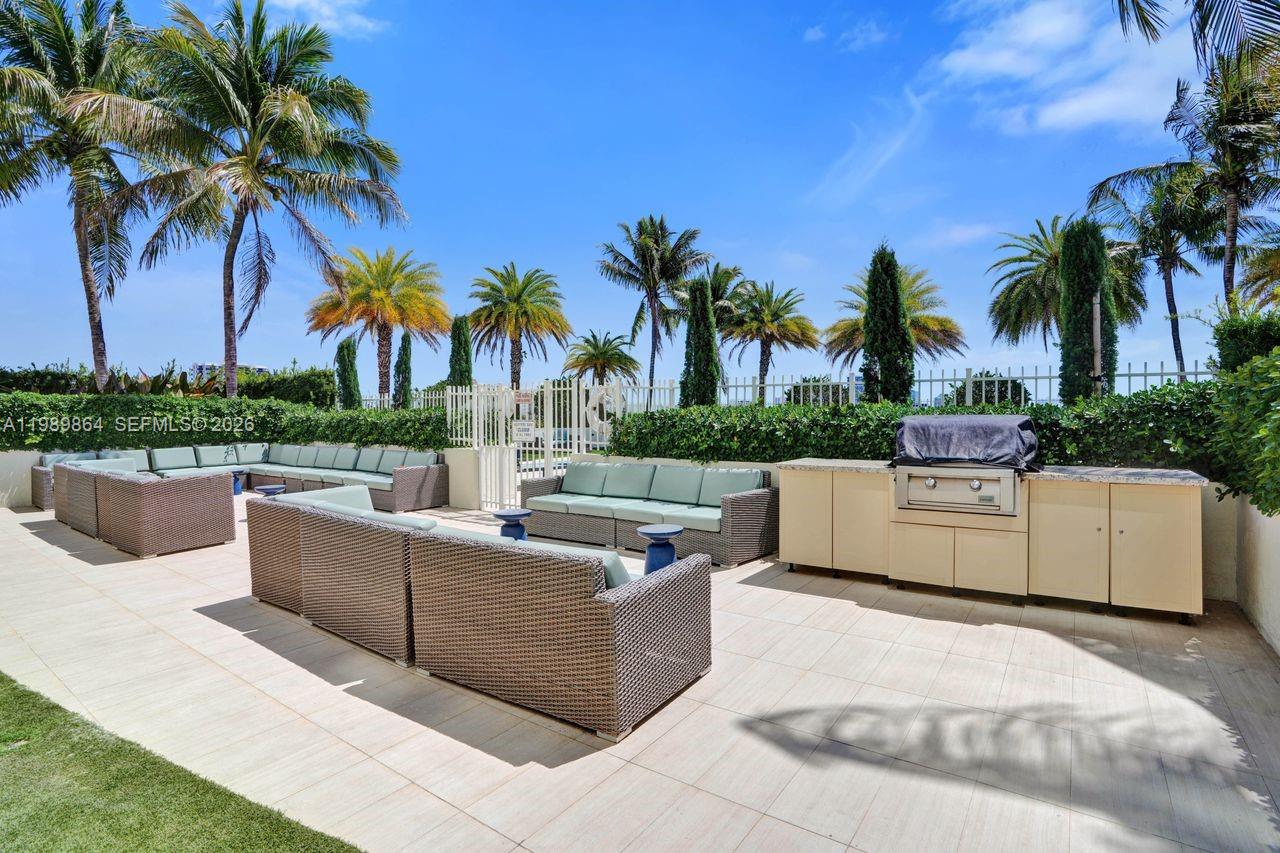 3000 Coral Way # 1114