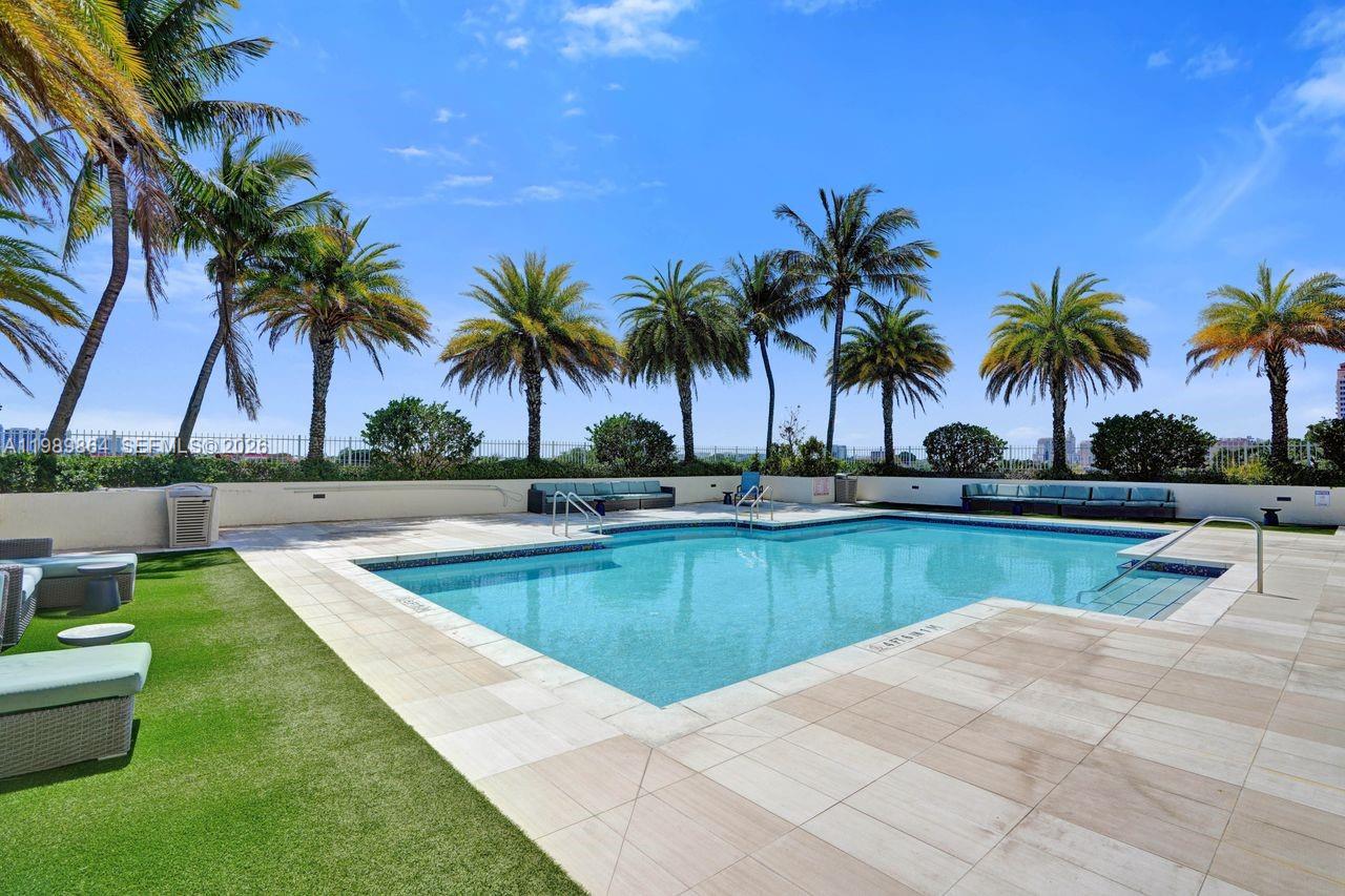 3000 Coral Way # 1114