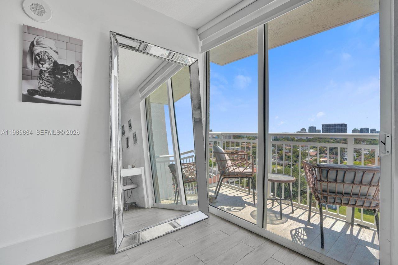 3000 Coral Way # 1114