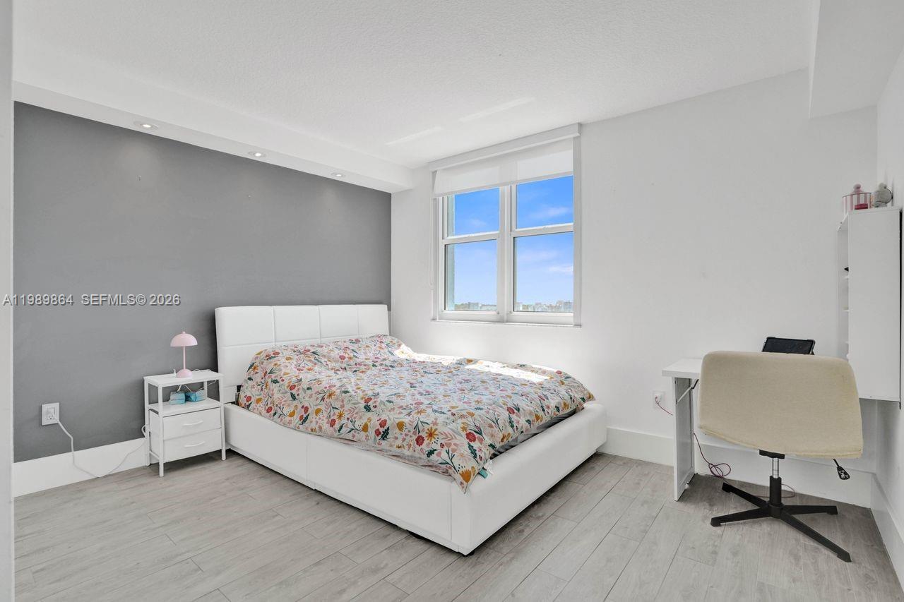 3000 Coral Way # 1114