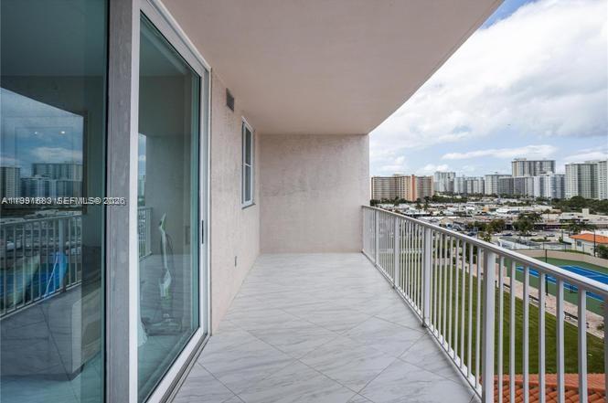 3020 NE 32nd Ave # 1013