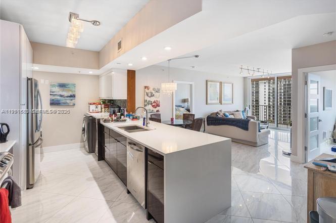 3020 NE 32nd Ave # 1013