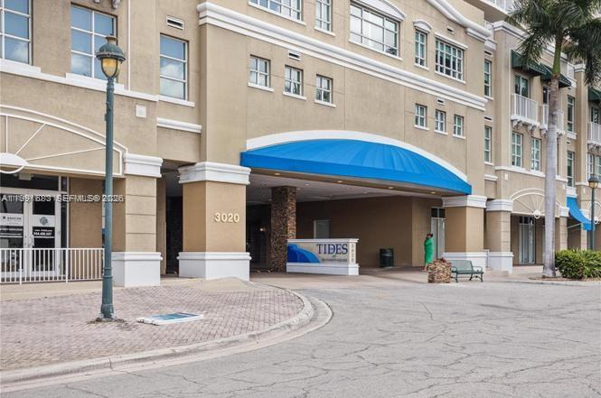 3020 NE 32nd Ave # 1013