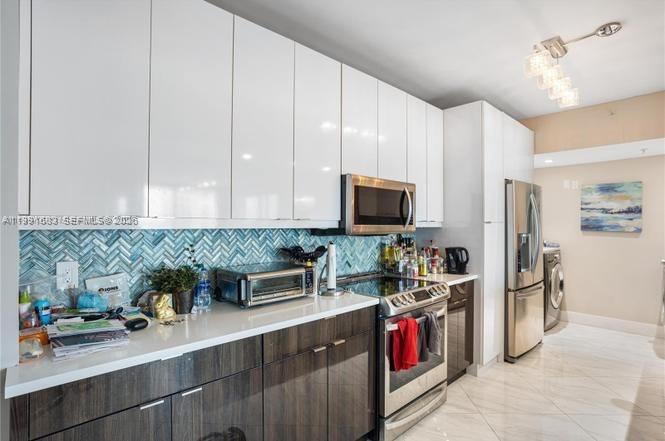 3020 NE 32nd Ave # 1013