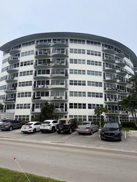 3250 NE 28th St # 212