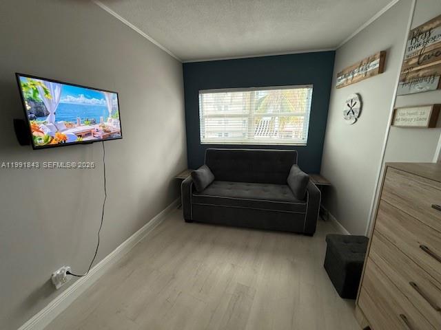 3250 NE 28th St # 212