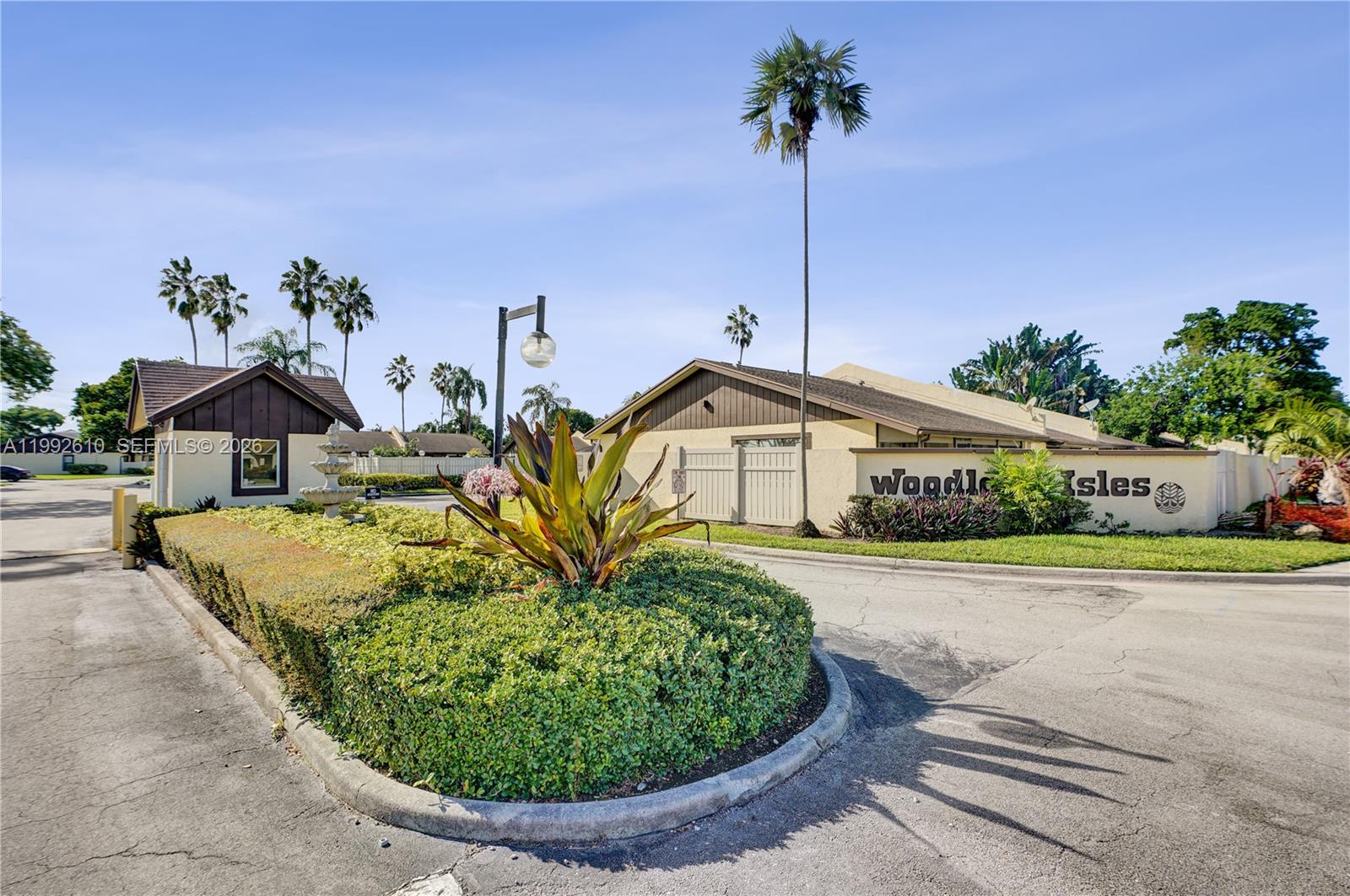 707 Banks Rd