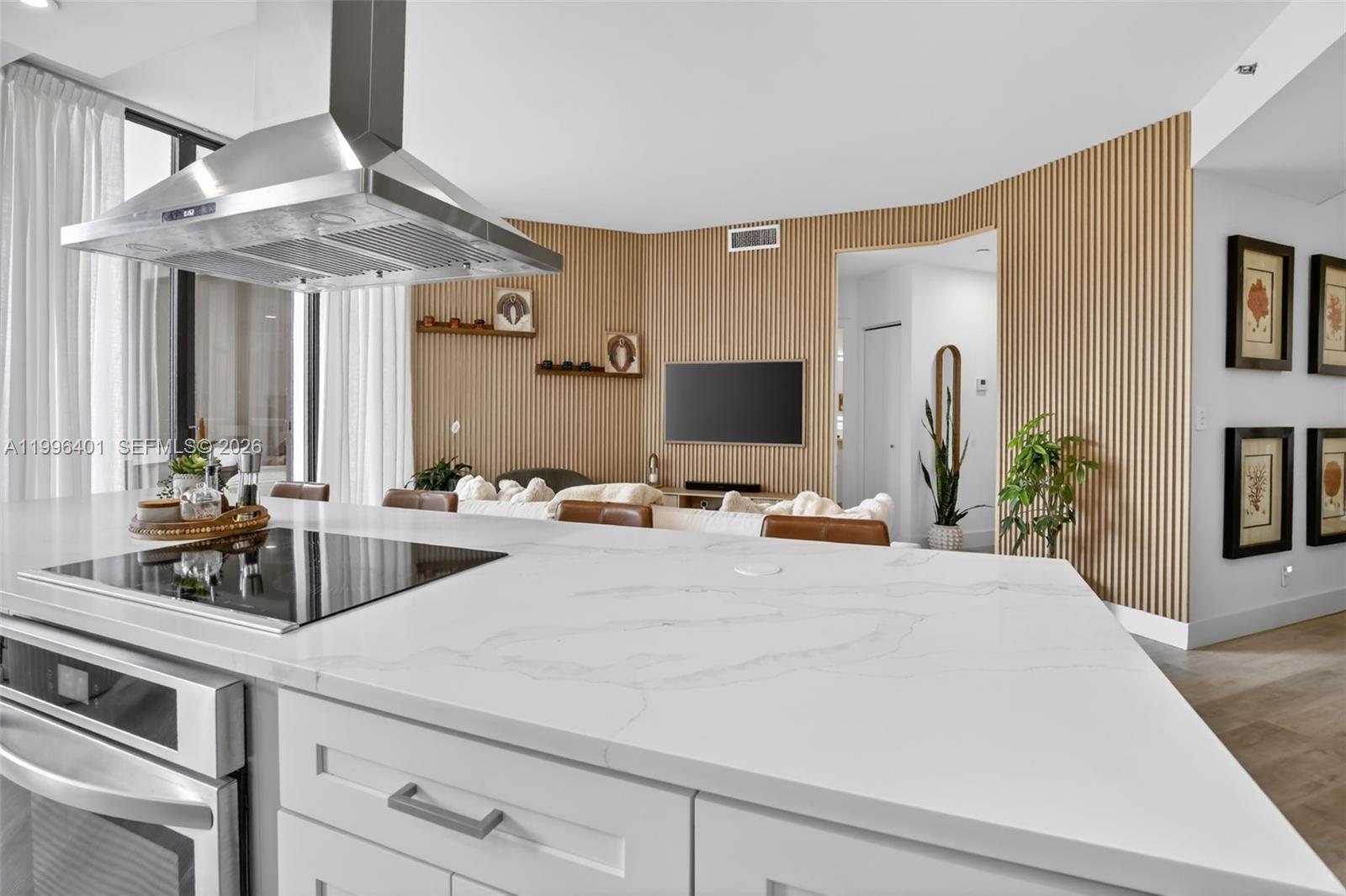 20185 E Country Club Dr # 204