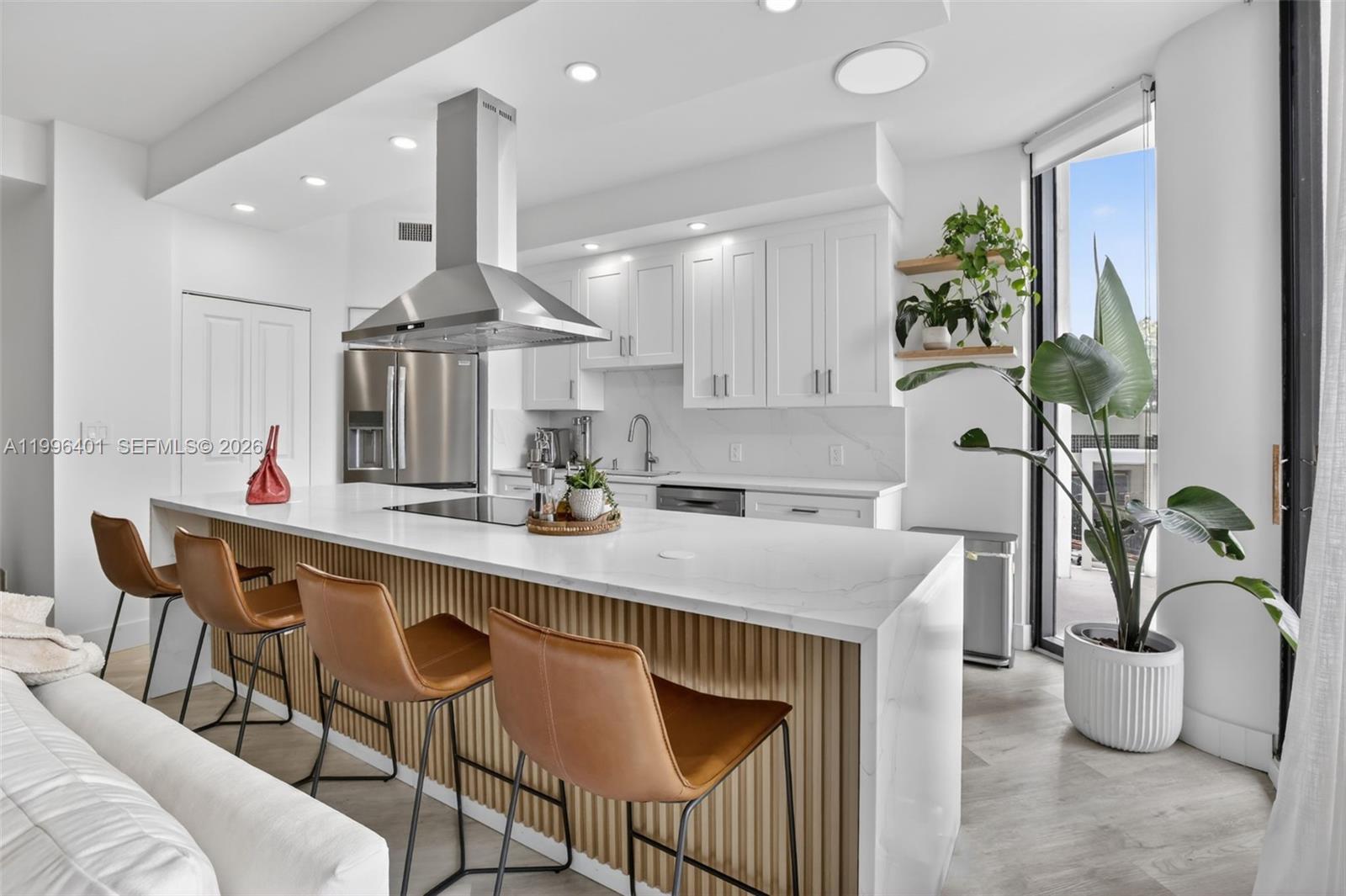 20185 E Country Club Dr # 204