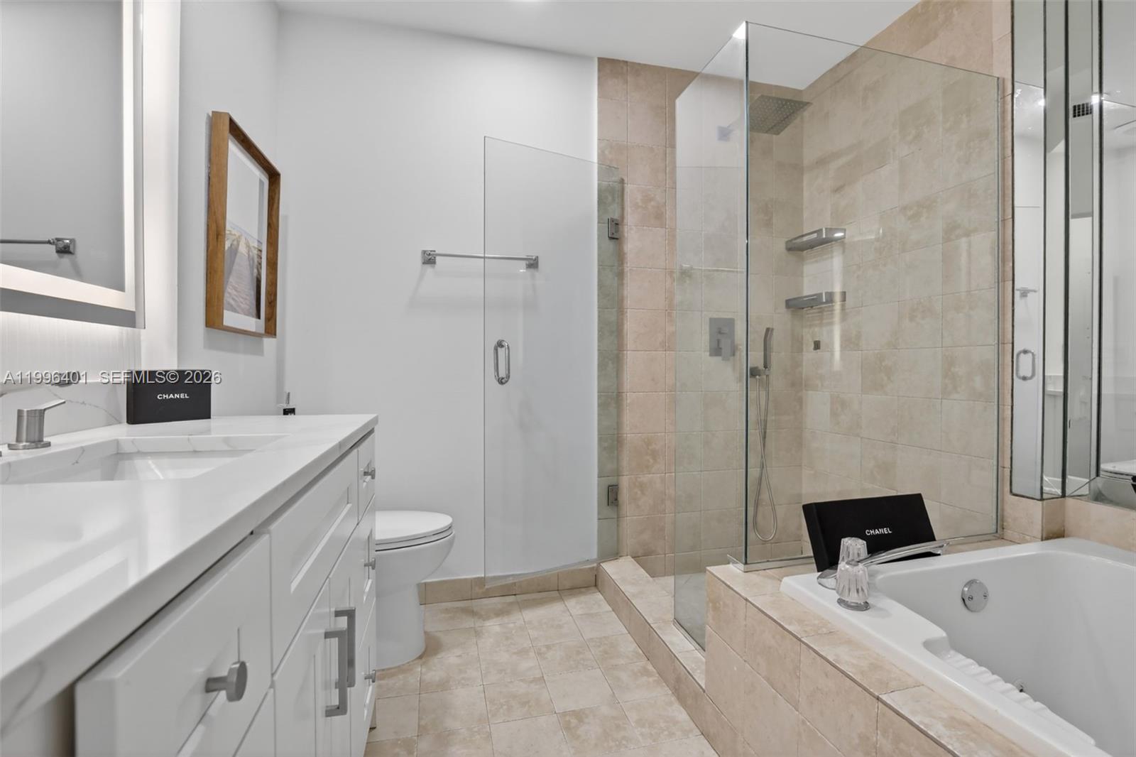 20185 E Country Club Dr # 204