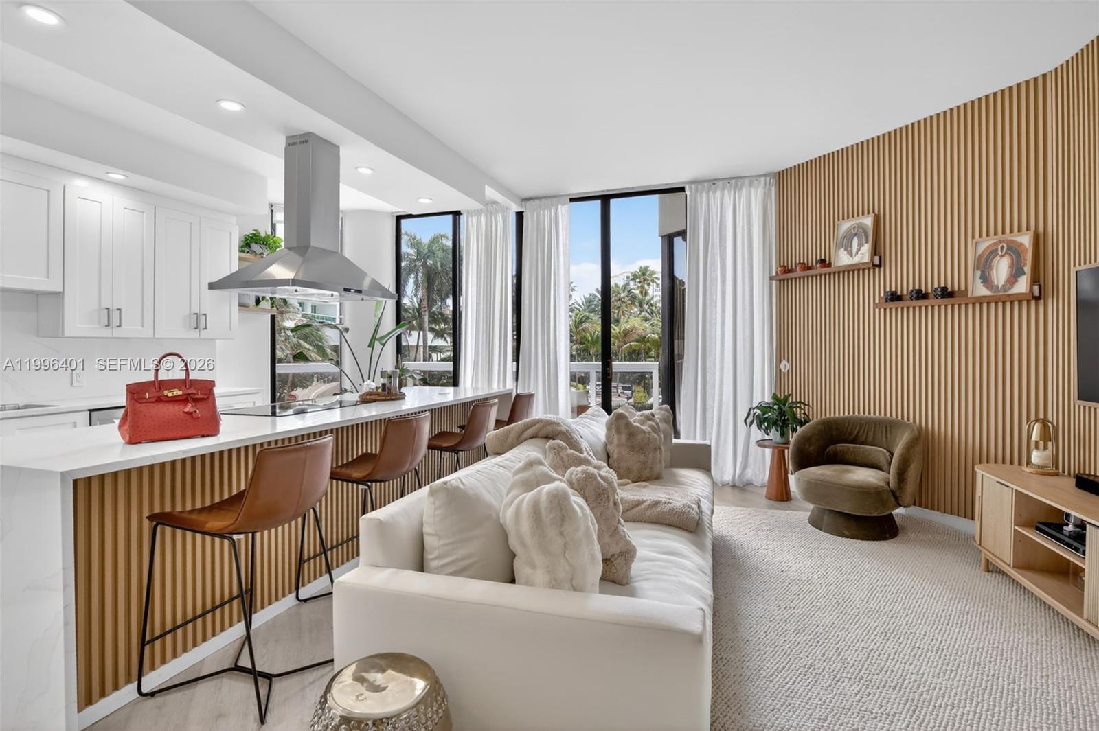 20185 E Country Club Dr # 204