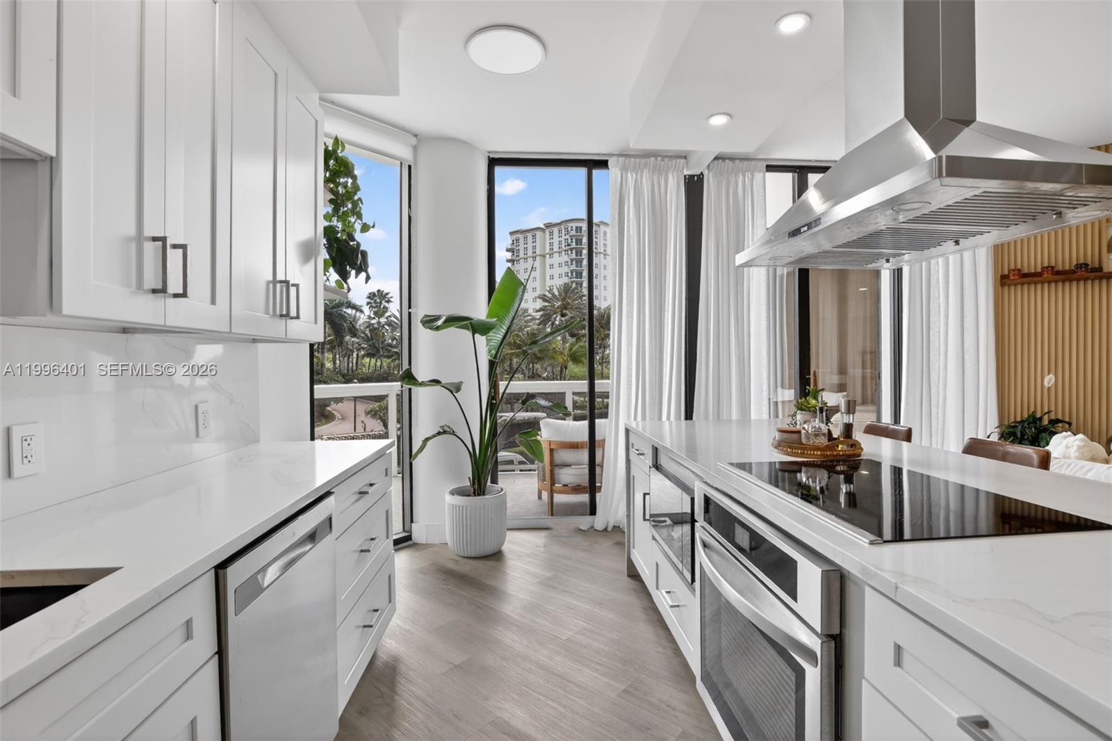 20185 E Country Club Dr # 204