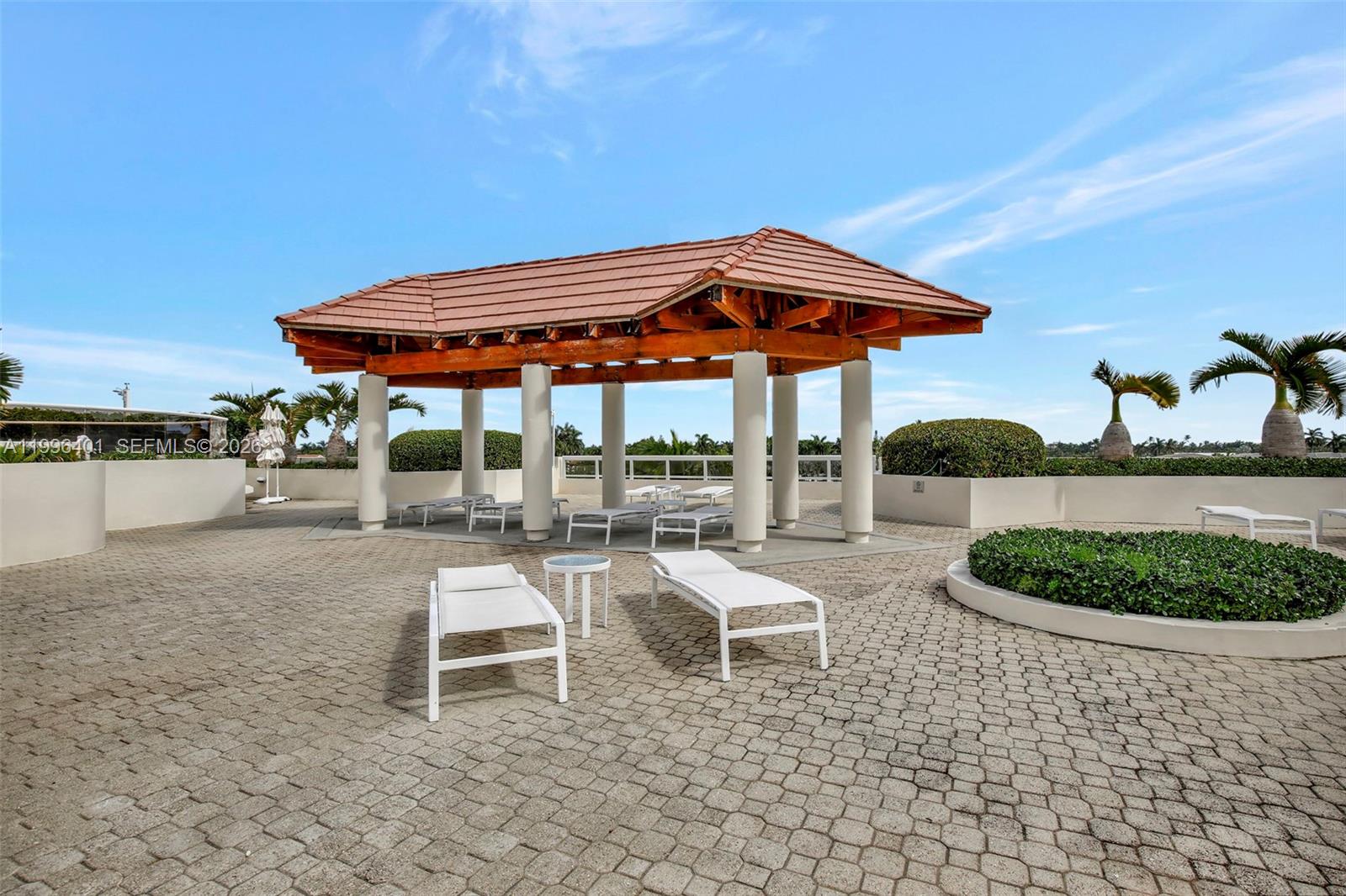 20185 E Country Club Dr # 204