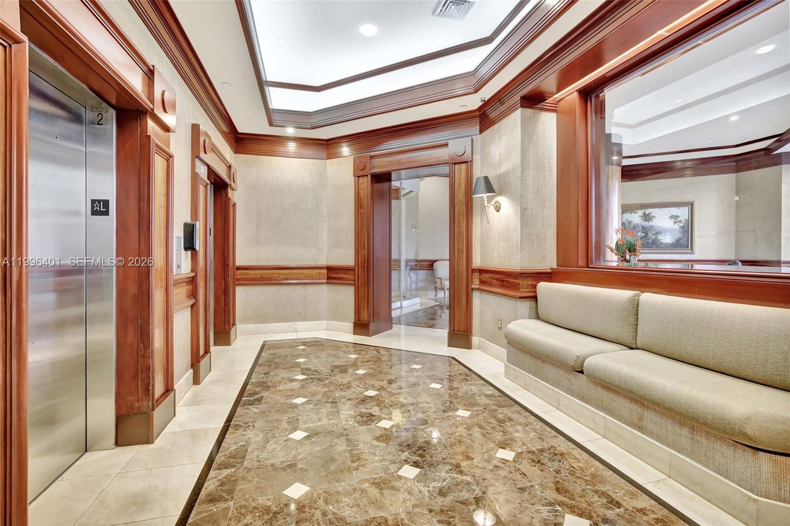 20185 E Country Club Dr # 204