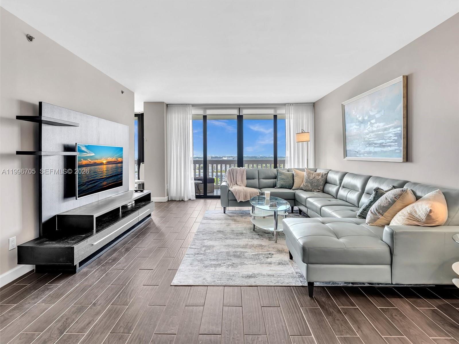 2000 Island Blvd # 1203